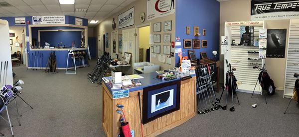 At-Front-Door-of-Precisionfit-Golf-Shop-lookin-in
